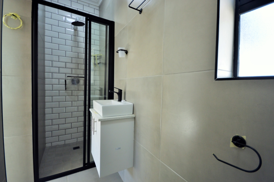 To Let 2 Bedroom Property for Rent in Klipdam Western Cape